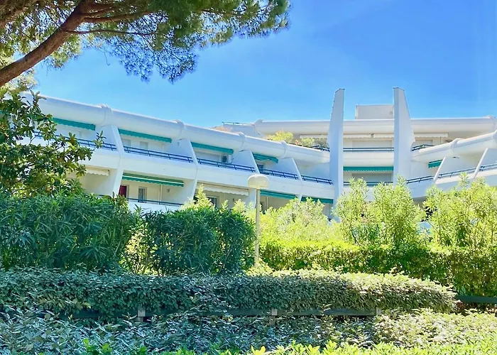 L'hermitage - Moderne - Piscine - Ascenseur - Quart Golf Apartamento *